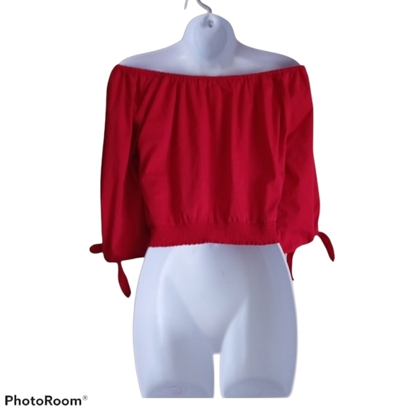 Hollister Red Crop Top. Size S - Picture 2 of 10